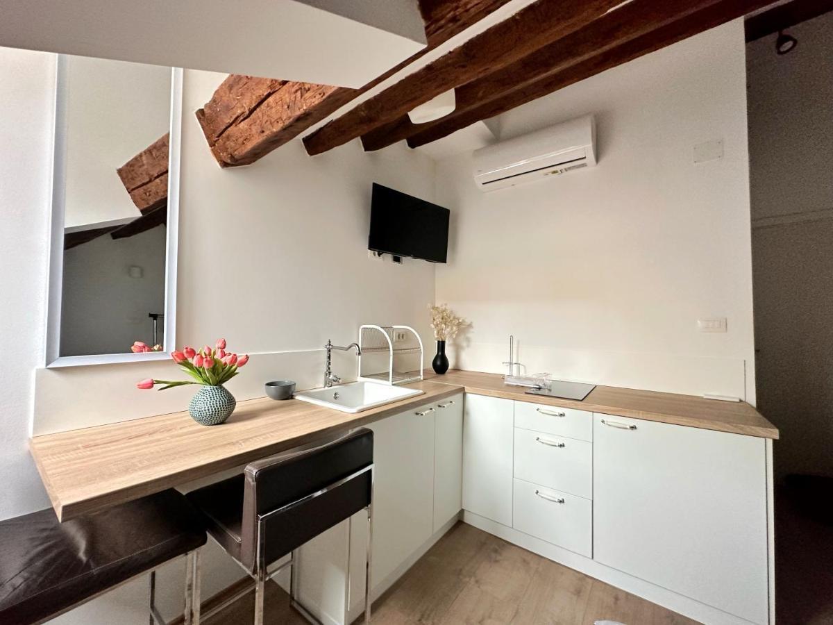 Romeo Apartments Rovigno Bagian luar foto